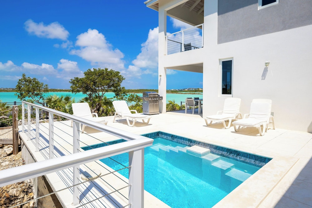 Tropical Waterfront Cooper Jack Villas