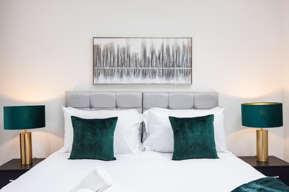 London Luxury Ground Floor Apartment