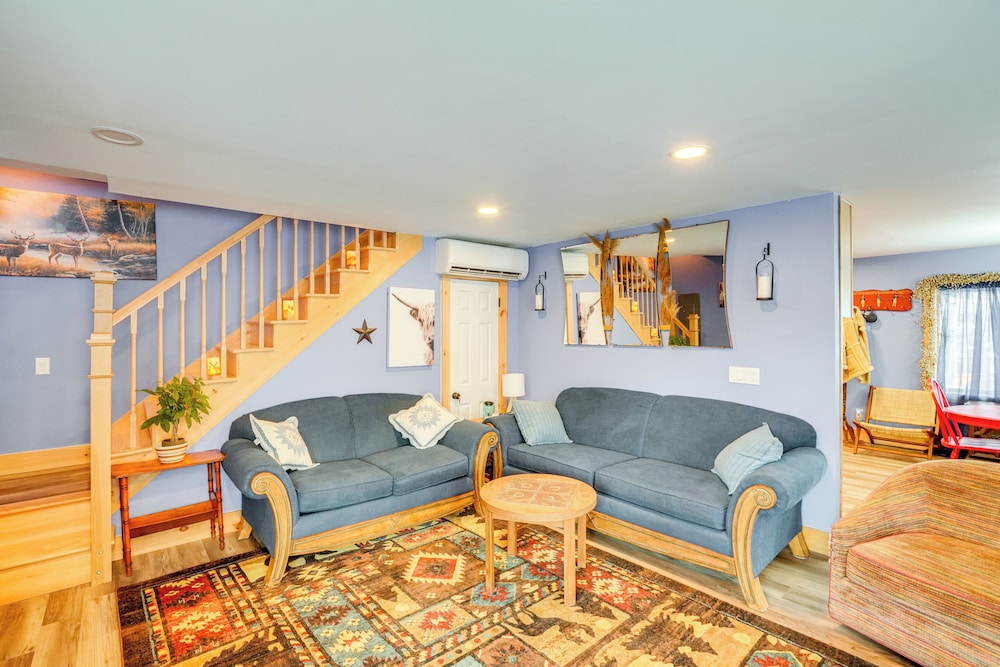 4 Mi to Dtwn Catskill: Mtn-view Home