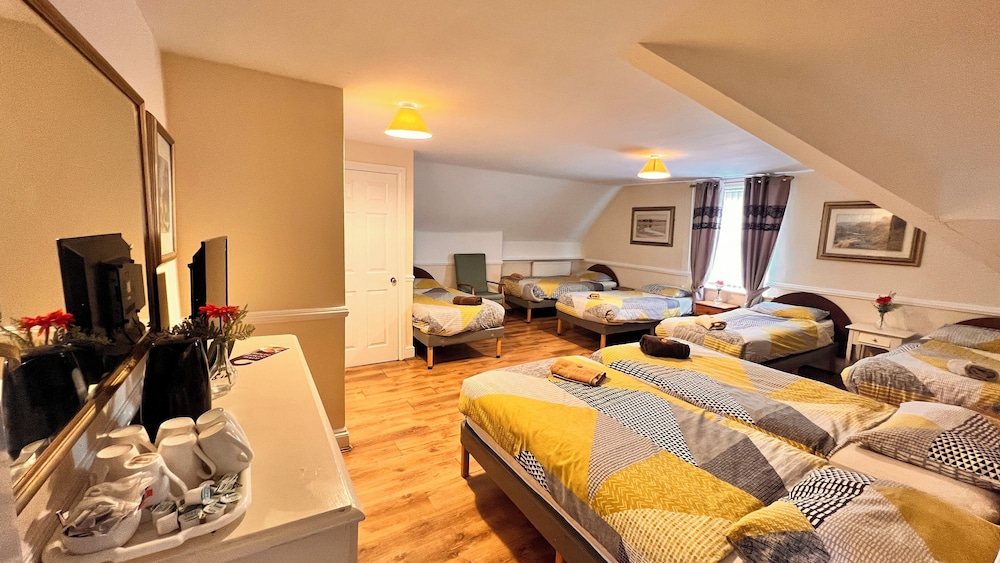 Castle Lodge Guest House
