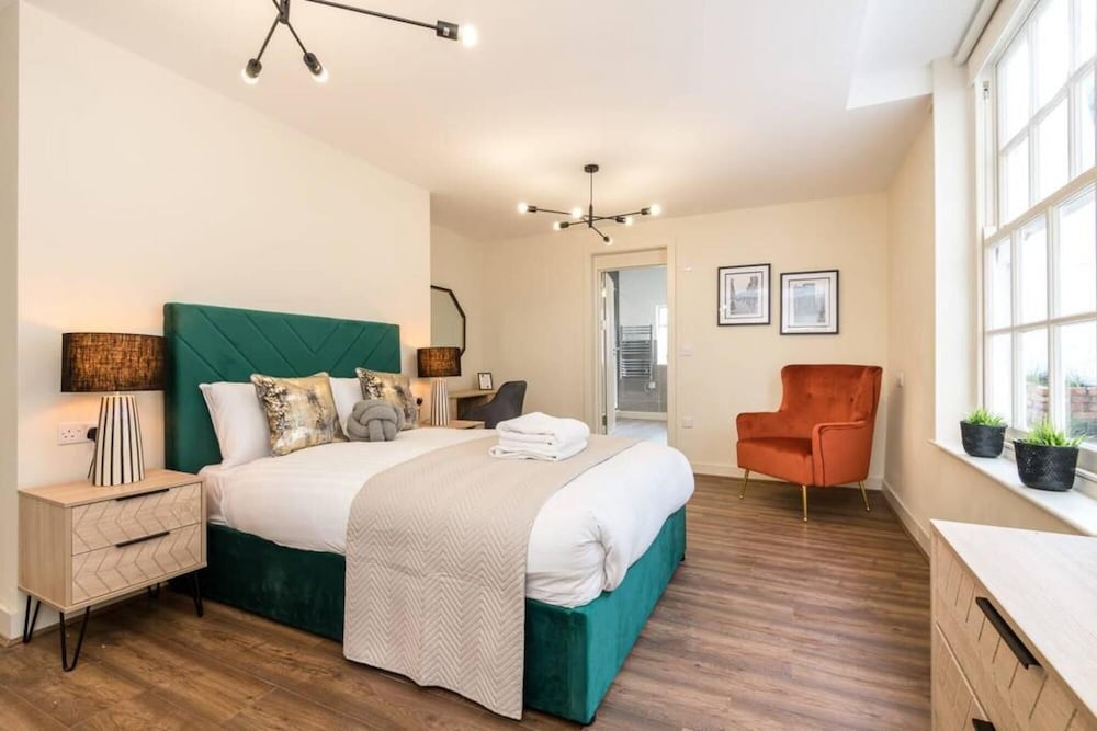Host Apartments The Rodney Townhouse view 4