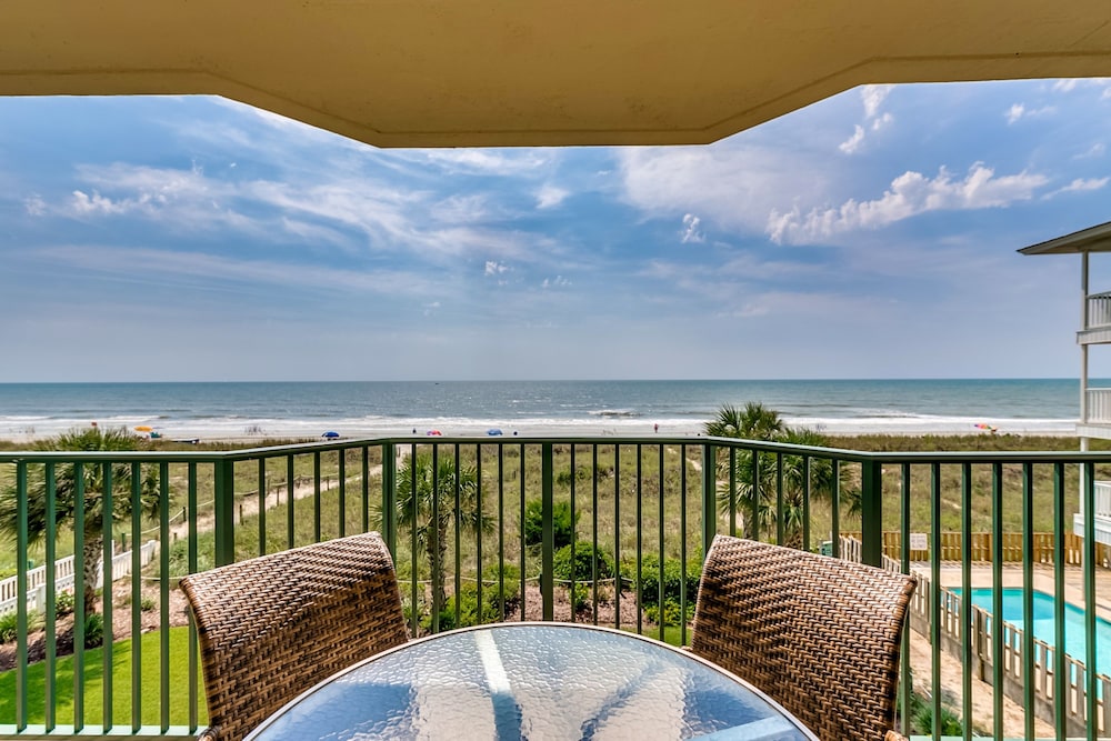 Beach Clubs by Condo-World
