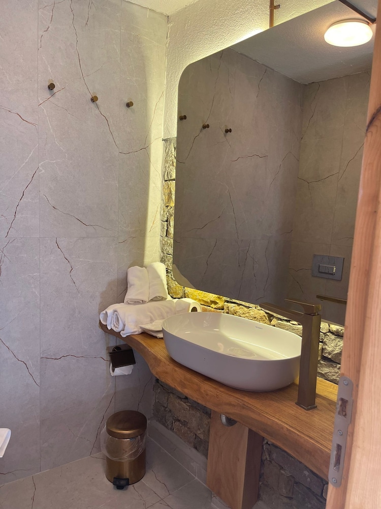 İrinikos Otel - Image 32