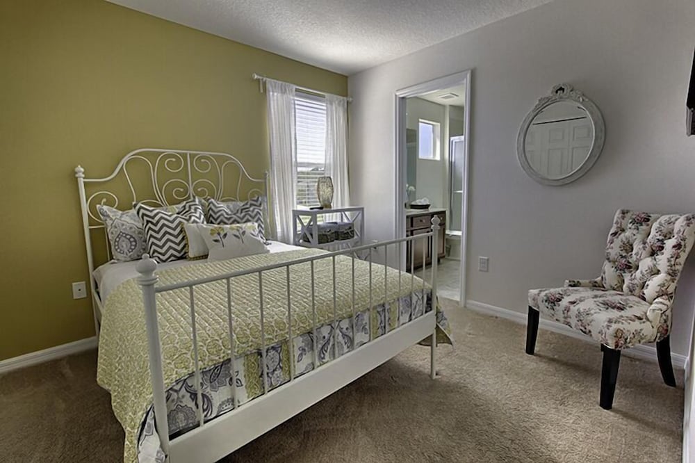 Bella Vida Resort by Home 2U