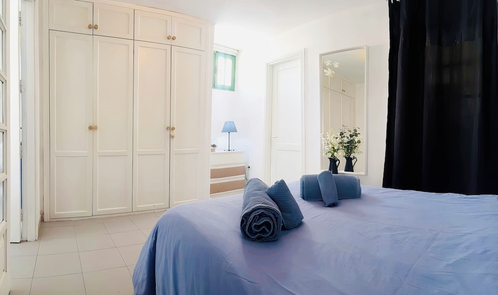 Apartment Florencia With Pool & Wifi in Puerto del Carmen, Lanzarote