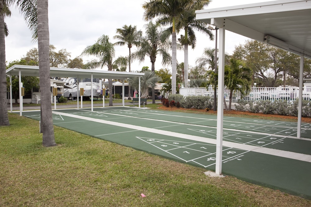 Groves RV Resort