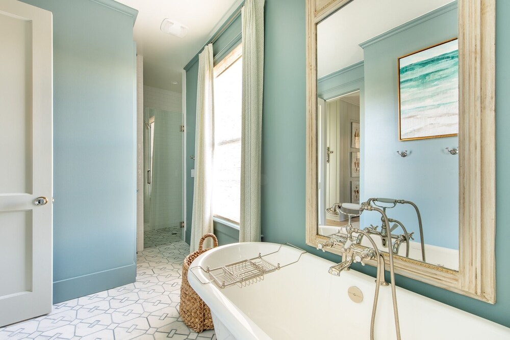 Blue View Stunning Home With Gulf Views Seaside, Fl 4br/4.5bth 4 Bedroom Home by RedAwning view 2