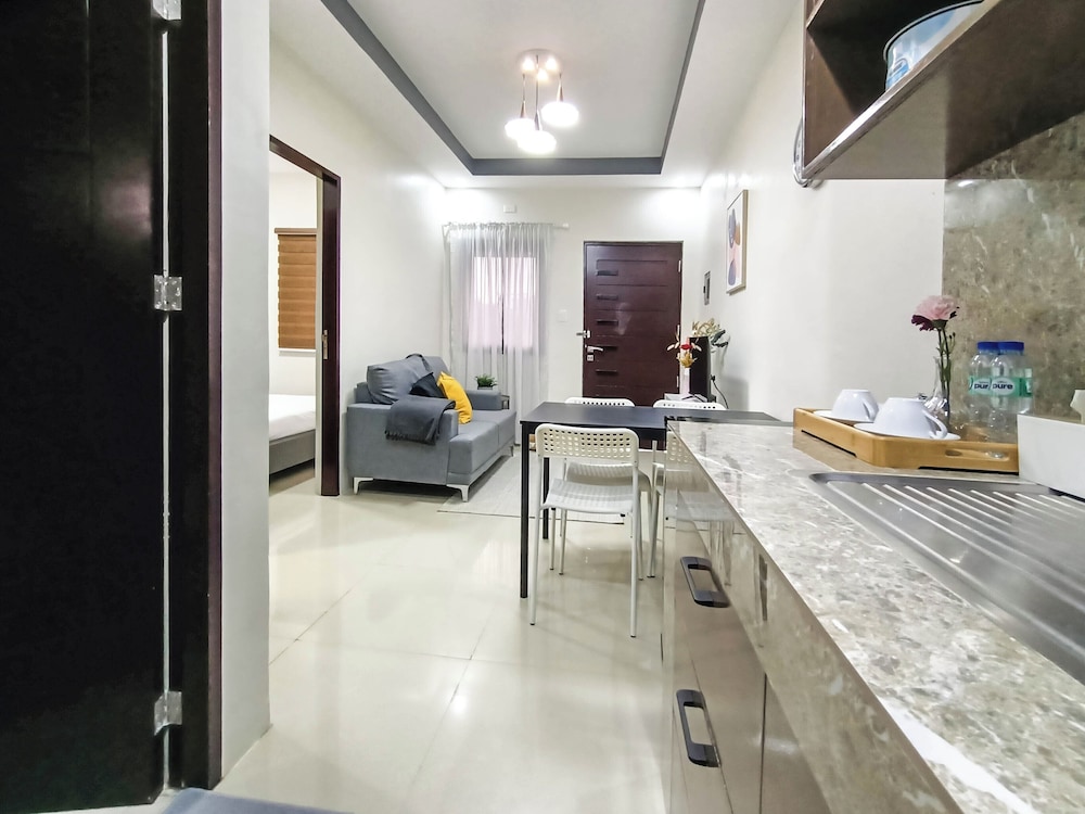 Manzil Anilao B&B 2 bdr apt U4