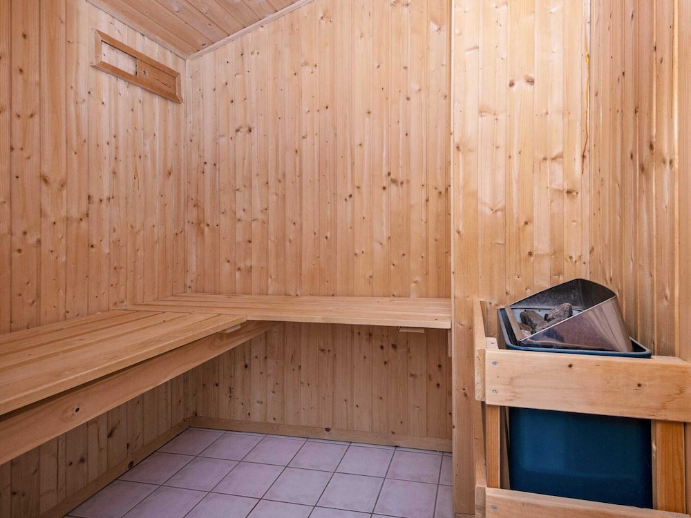 6 Person Holiday Home in Henne