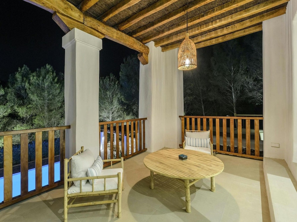 Holiday Home With Children Play Area