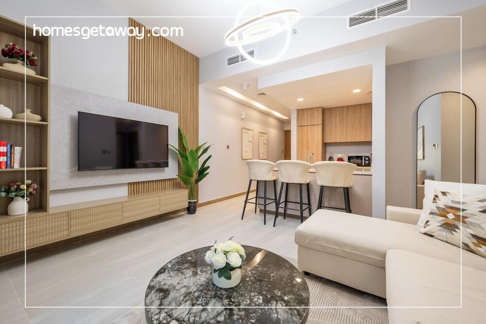 Premium 1BR Apt Missoni Urban Oasis