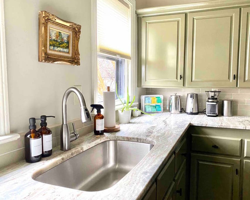 Apt2 Edenbrae - Walkable Southern Gothic Mansion