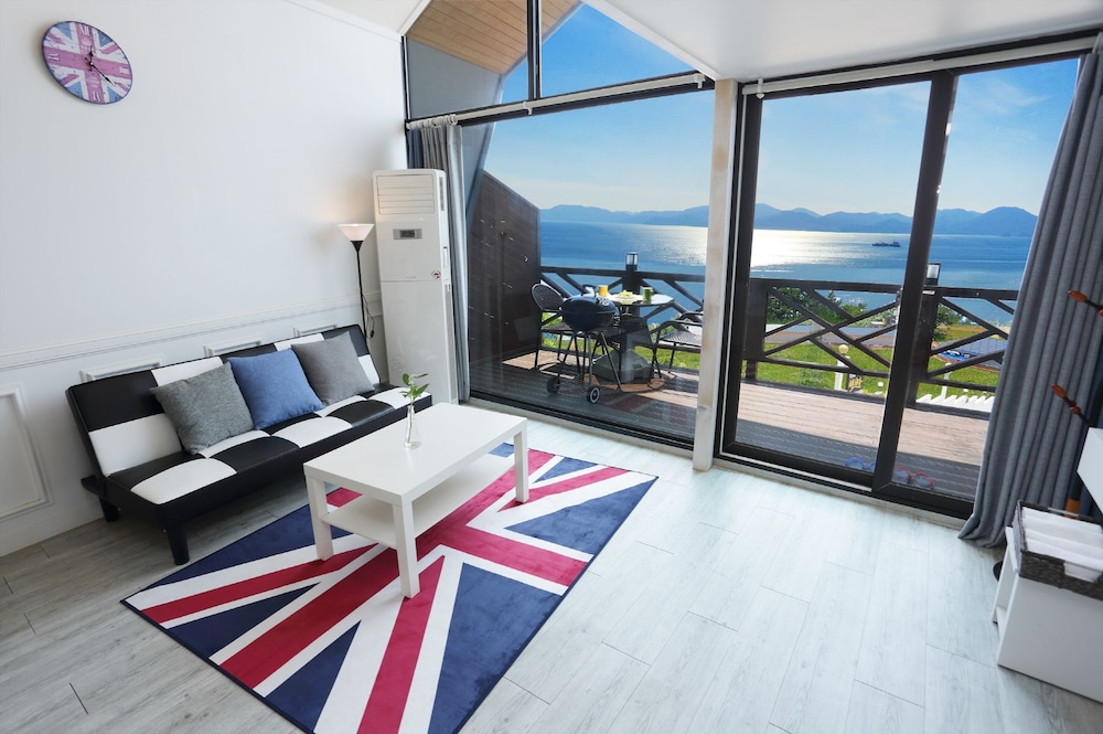 Healing View Pension