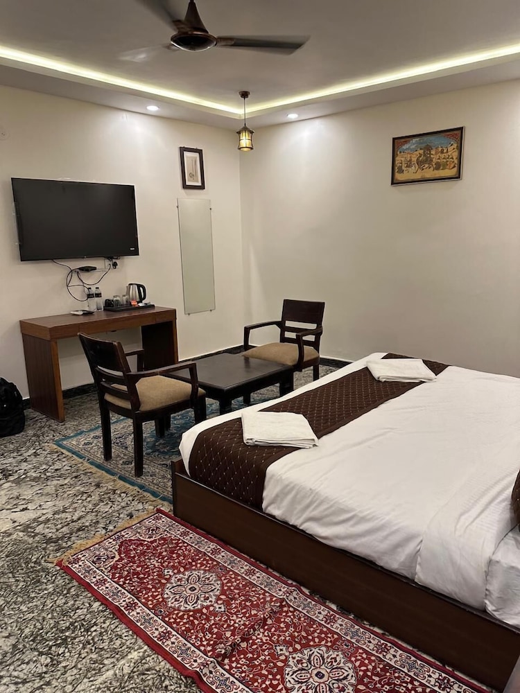 Badi Garh Resort