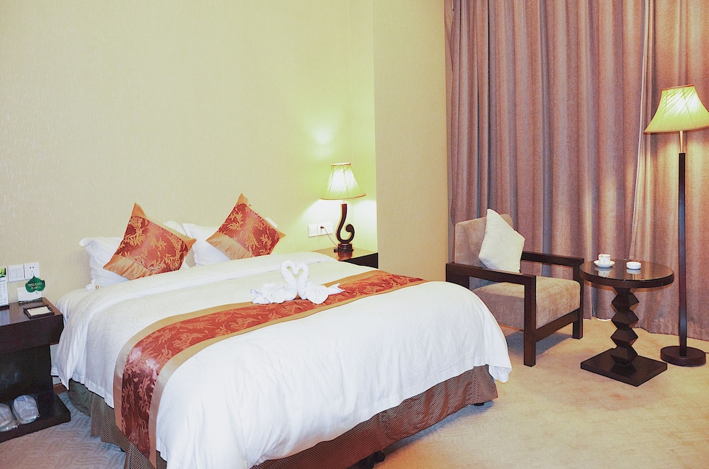 Phoenix Hotspring Resort, photo 12