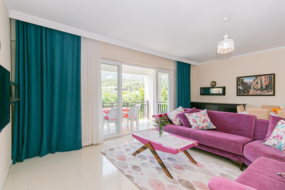 Sultan Homes Apartments