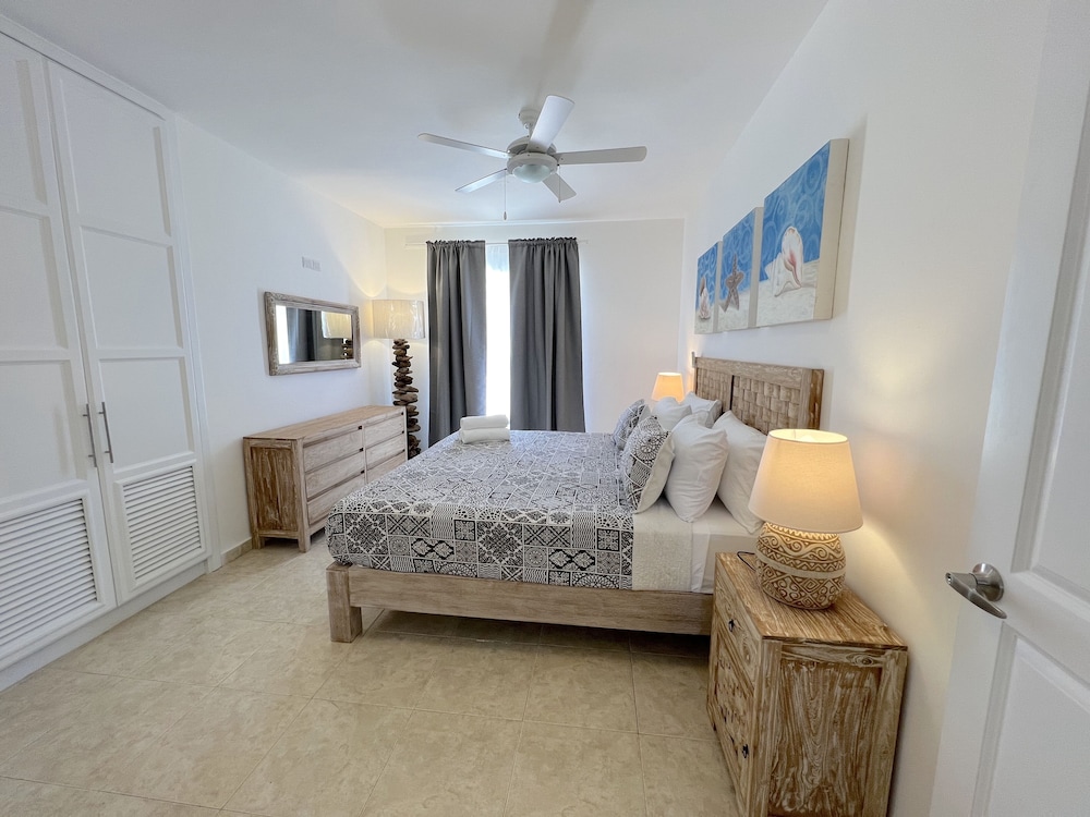 Los Corales Tropical Beach Resort & SPA