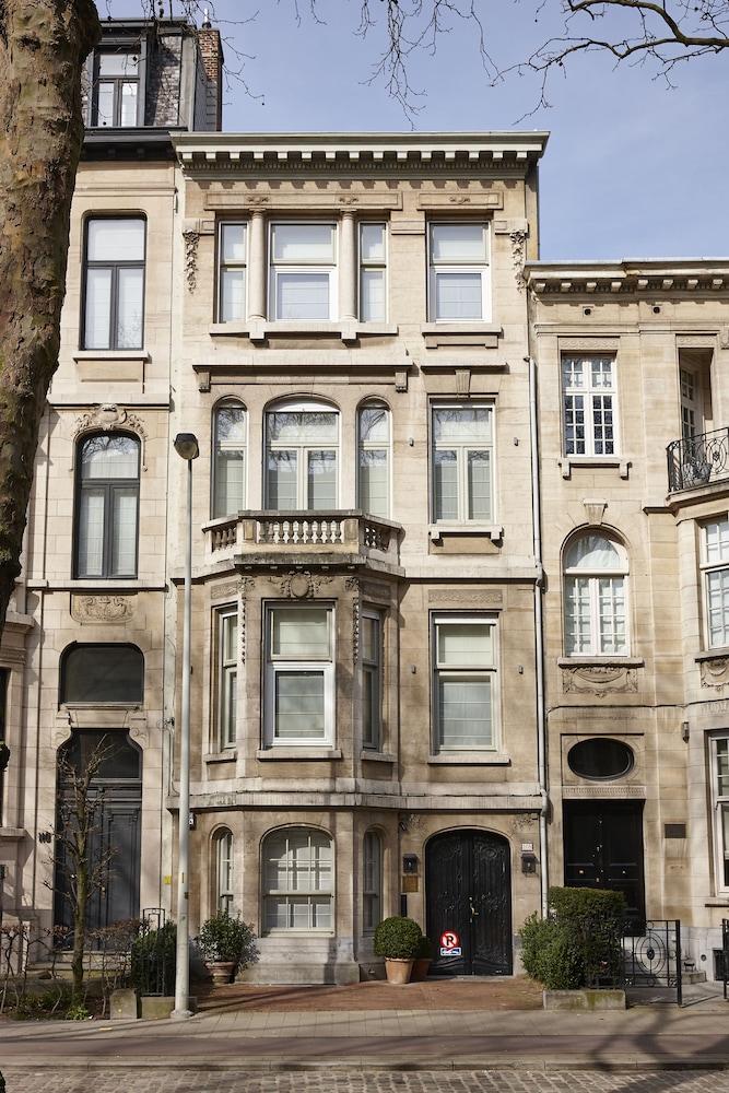 JVR108 Luxury Guesthouse