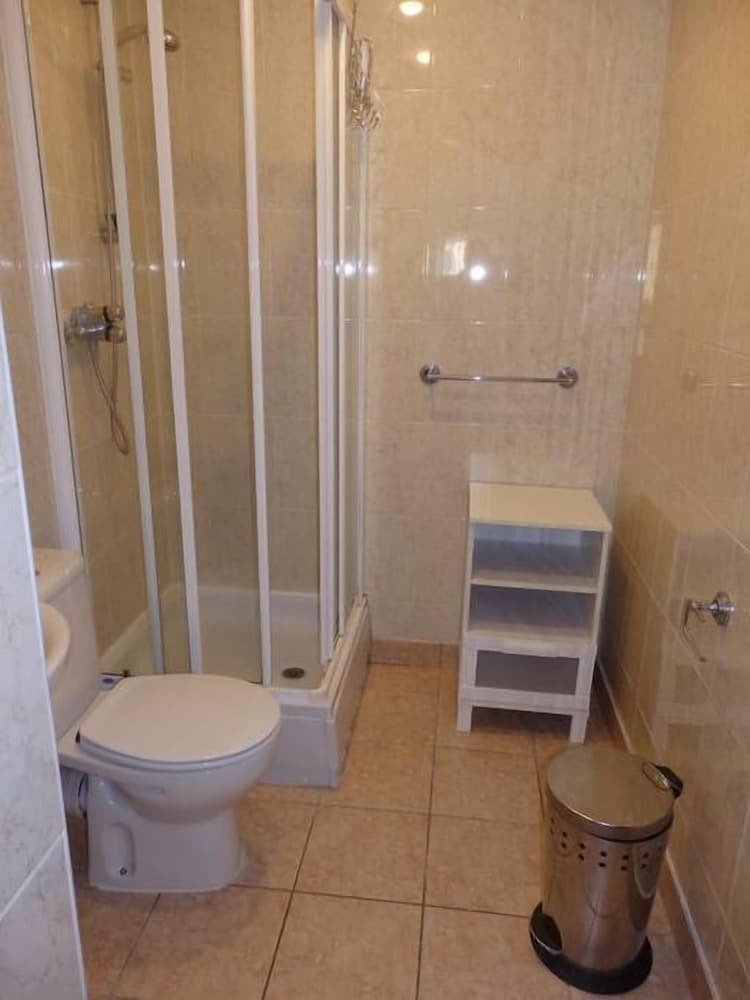 Gateshead Vacations - Beautiful Two Bedroom Apartment - Property Image 7