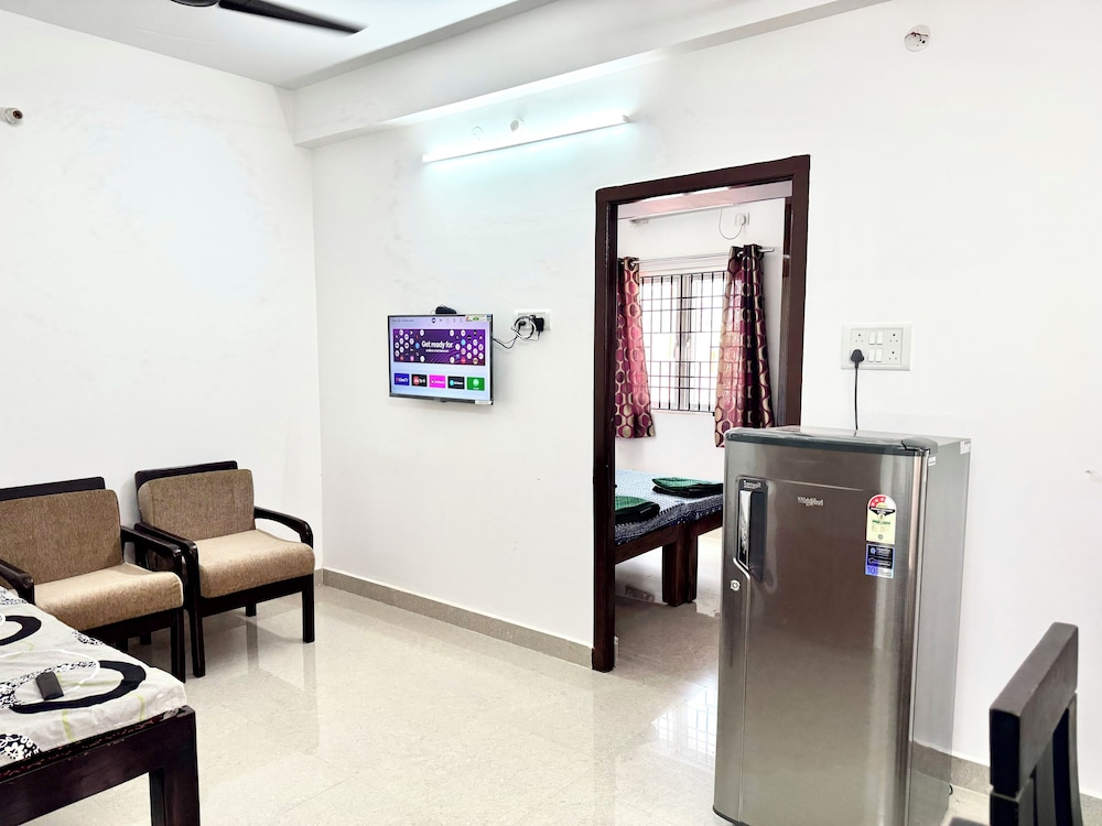 Sishya Service Apartment - Chennai OMR