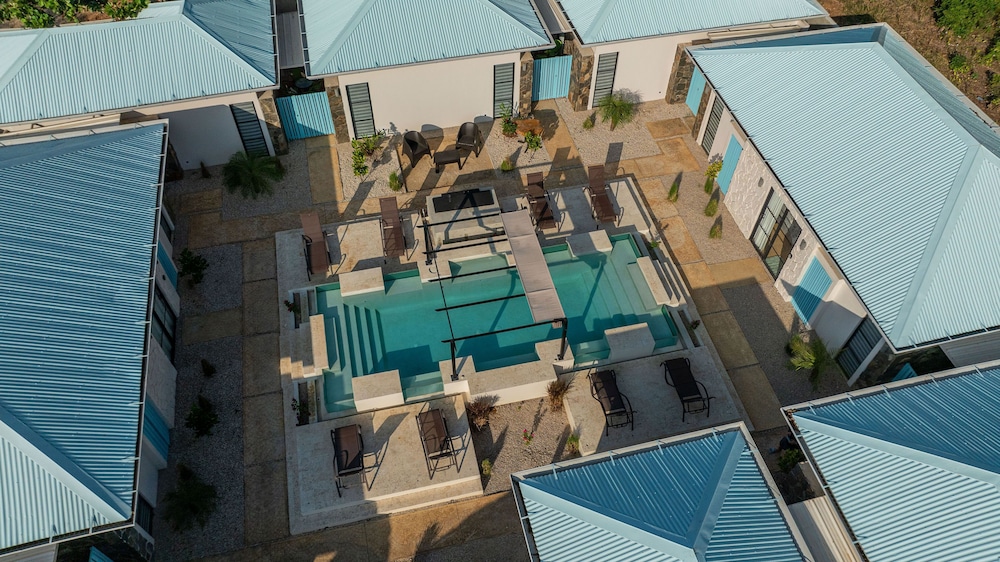 Villas VR Beachwalk Avellanas