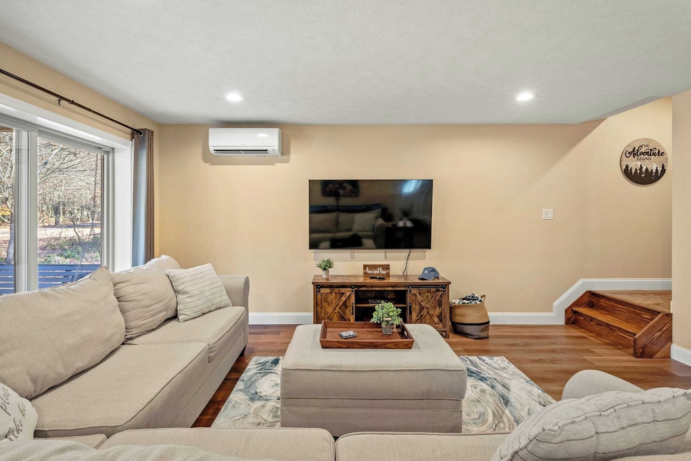 Stephen Way by Avantstay Hot Tub + Game Room Albrightsville