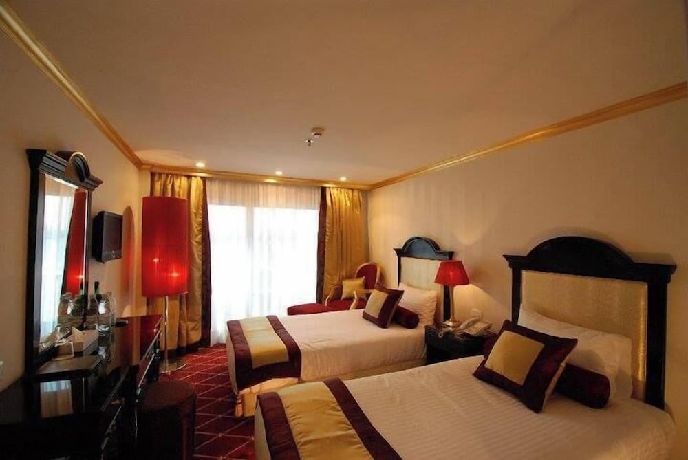 4 Days 3 Nights Nile Cruise Trip from Aswan to Luxor Every Monday, Wednesday and Friday with Guided Tours