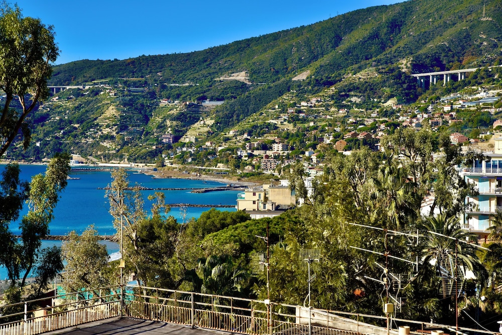 Panorama Apartment in Ospedaletti