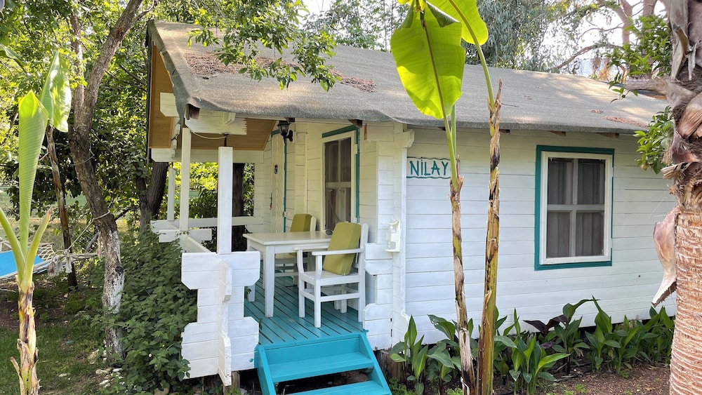 Bellerofon Hotel