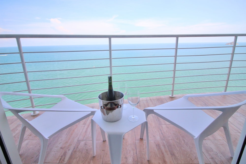 Apartamentos SOHO Elite - Frente al Mar