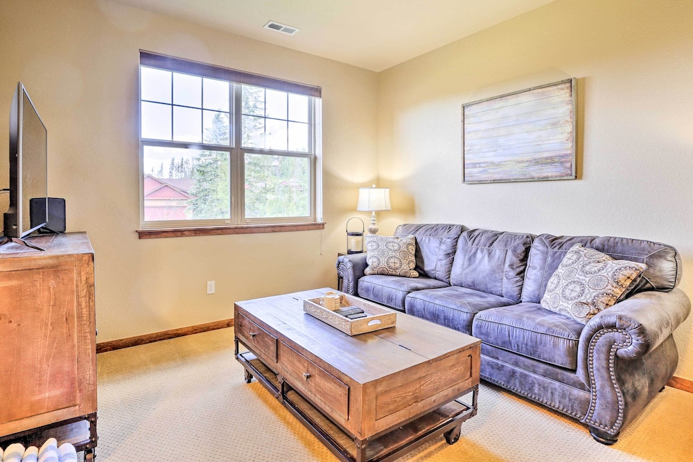 Winter Park Chalet w/ Hot Tub + Free Shuttle! view 5