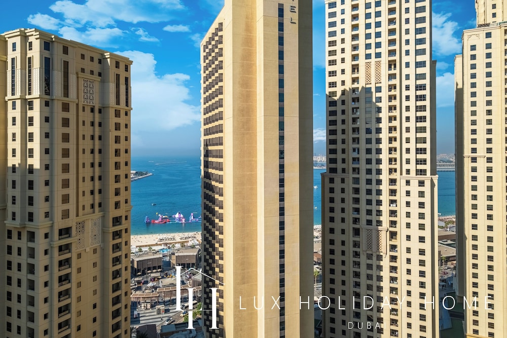 LUX The Shemara Marina View Suite