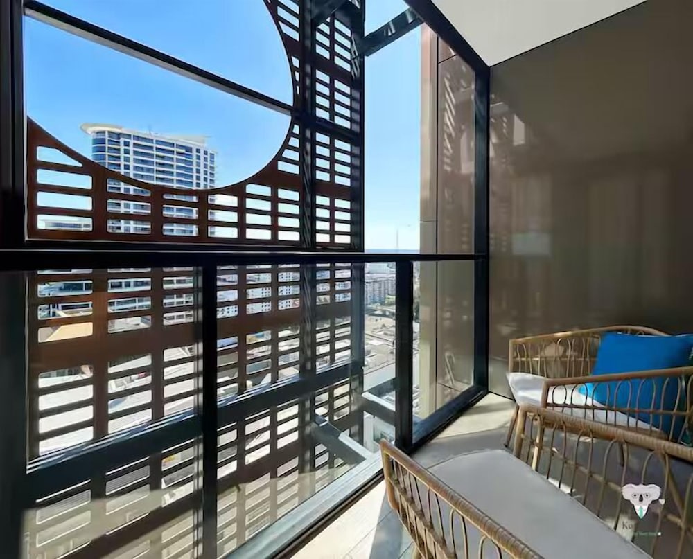 Kozyguru |St Leonards | 1 Bed Best Location & View