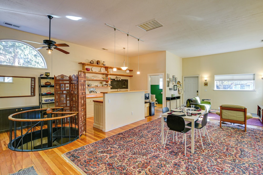 1 Mi to City Plaza: Family-friendly Chico Home