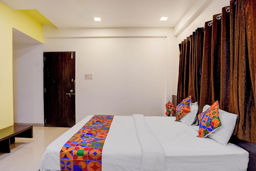 FabHotel Paradise Stay Inn