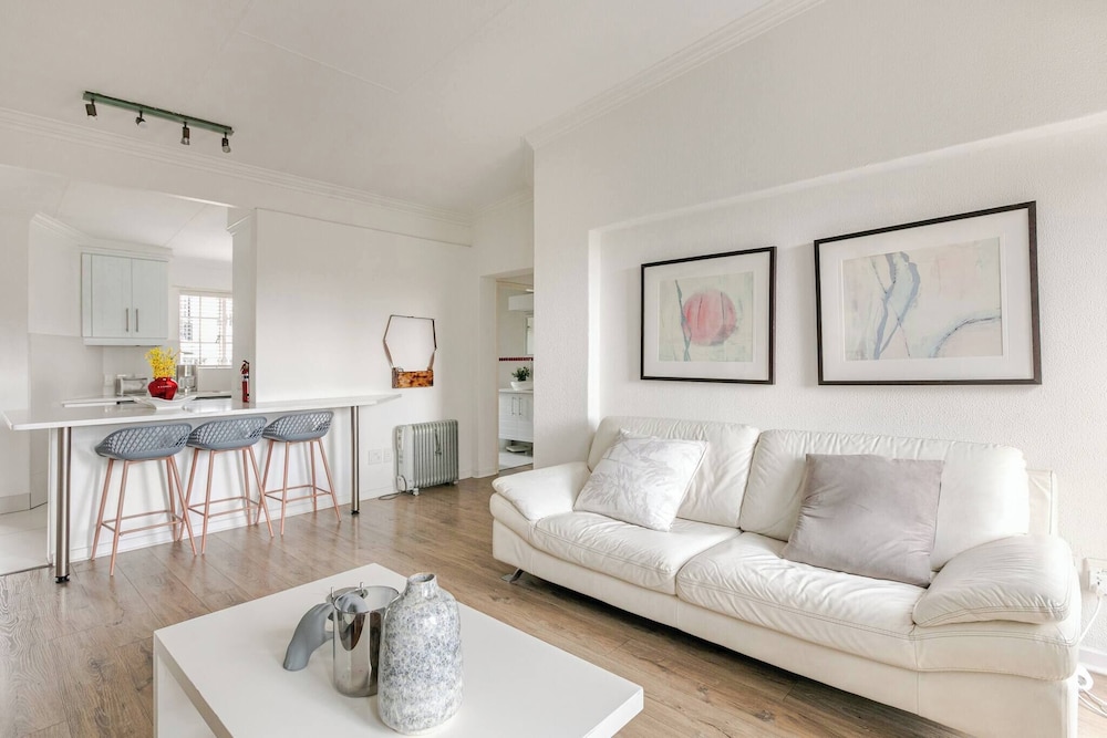 Cosy 2bed in Heart of Sandton