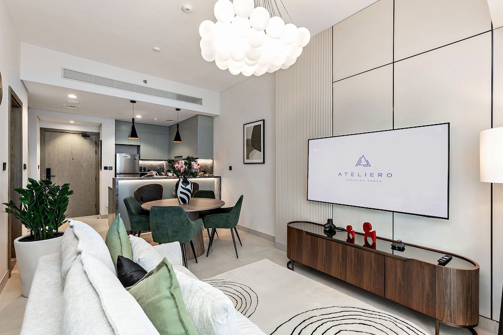 Stylish 1BR Apartment at Golf Gate
