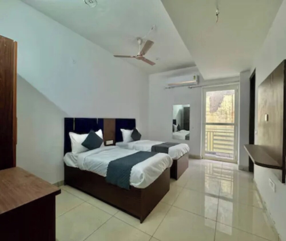 Fabhotel Satya