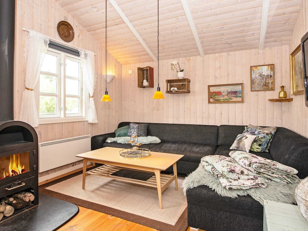 4 Person Holiday Home in Hemmet