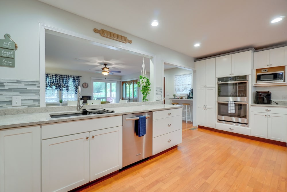 Horse-friendly Crossville Home! Golf, Hike & More!