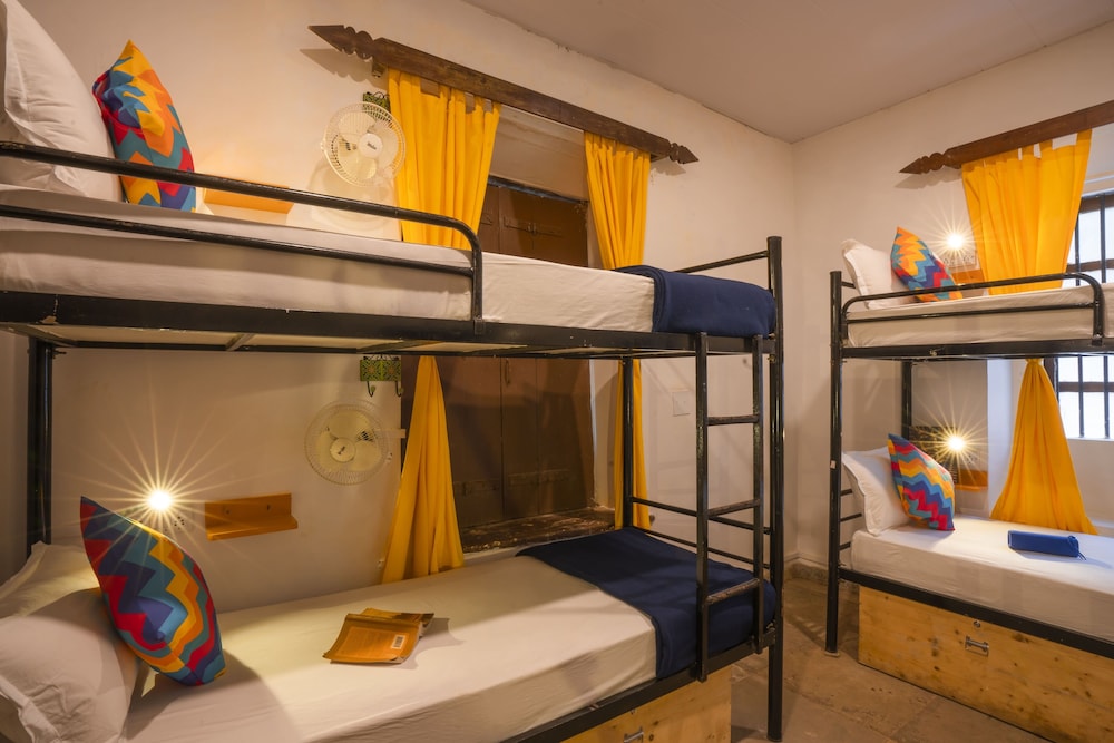 goSTOPS Lite Goa, Calangute
