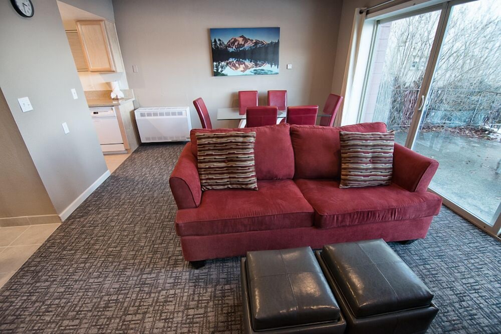 Lake Tahoe Vacations - Beachcomber Inn - Property Image 9