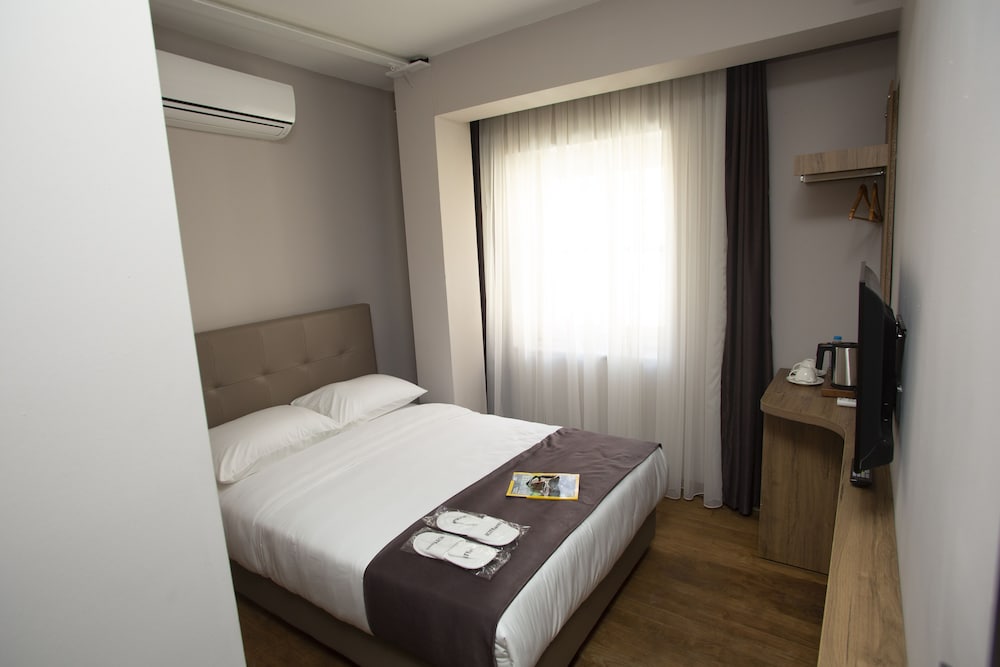 Jurnal Otel - Image 35