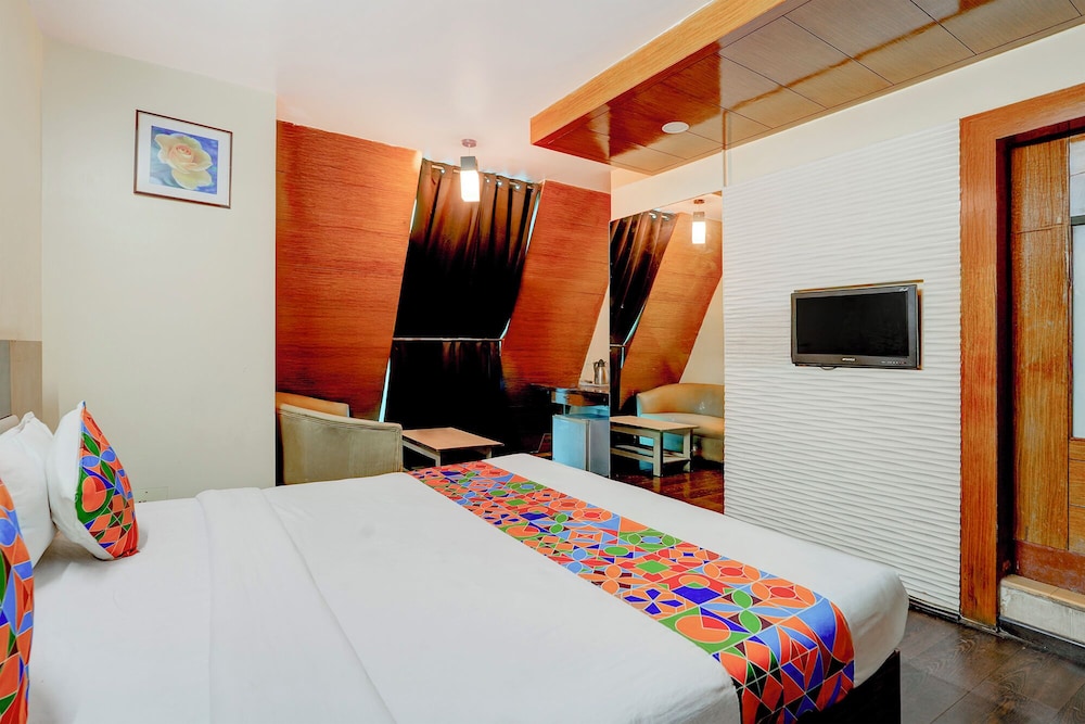 Fabhotel Madhura Residency