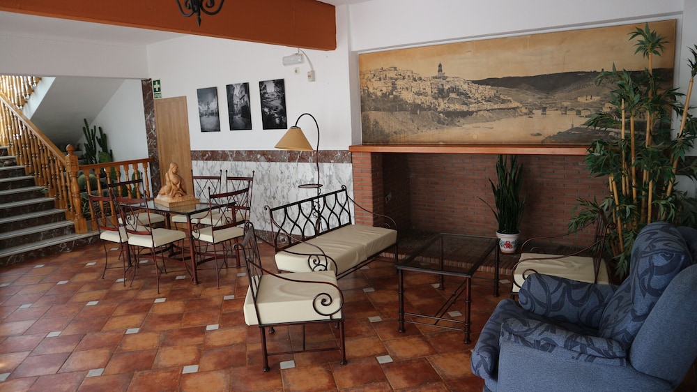 Hostal Restaurante Montoro view 4