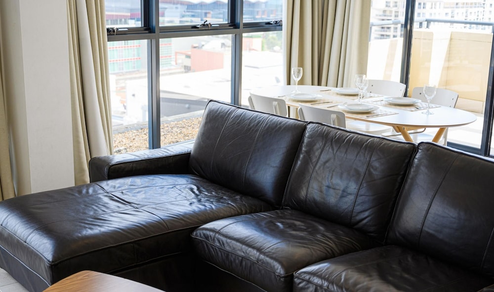 Metawise Sydney CBD Haymarket 2bed Penthouse A
