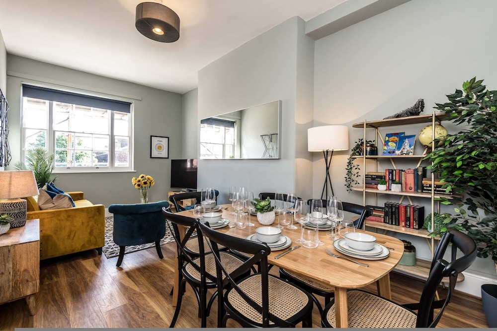 Host Stay Catharine Quarters