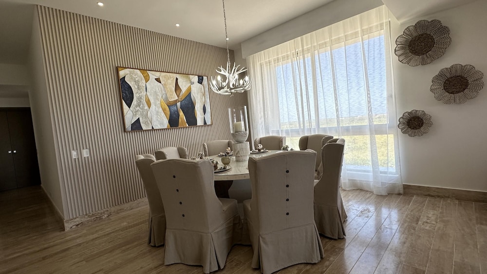 Luxurious Retreat in Exclusive Tower in Cap Cana view 4