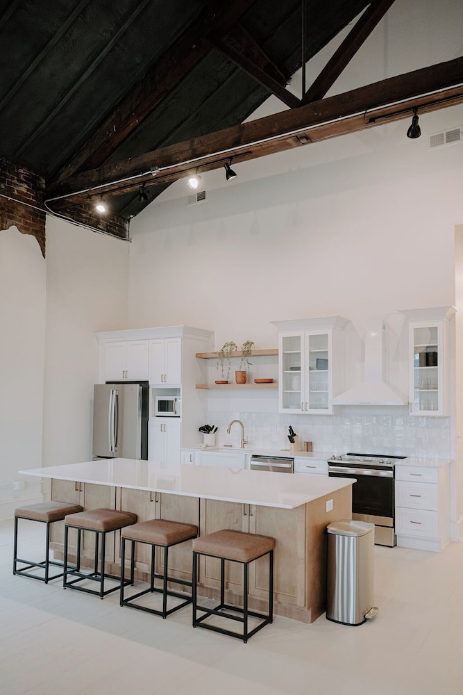 East Main Lofts