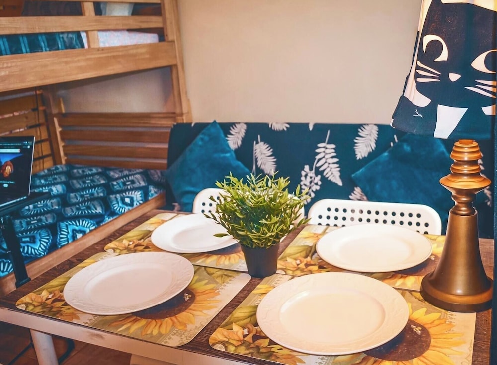 Cozy Studio in Hollywood, FL - Pet Friendly & Parking